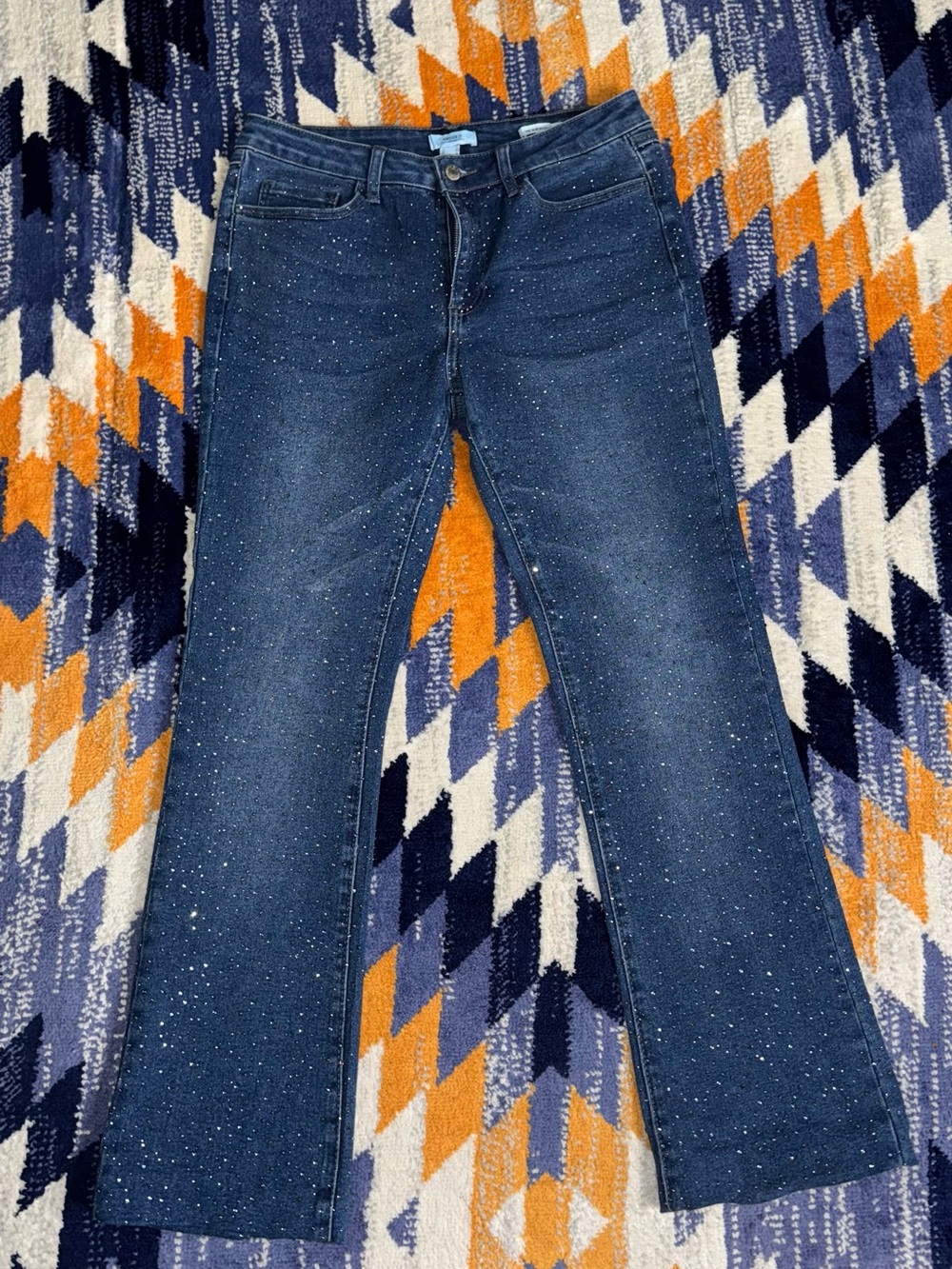 Forever 21 all over Rhinestone Jeans size 30 mid rise boot cut